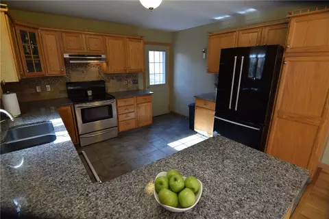 6 Edgewood Ave, Westerly, RI 02891 photo 14
