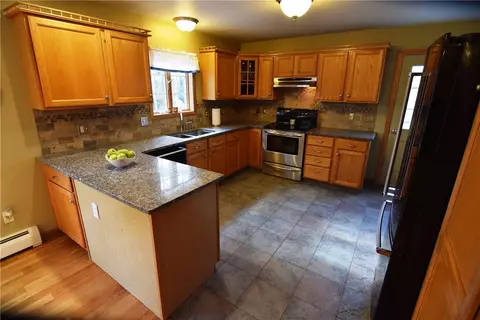 6 Edgewood Ave, Westerly, RI 02891 photo 13