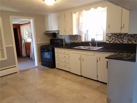 20 Villa Ave, Warwick, RI 02886 photo 9
