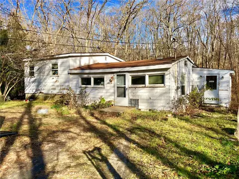 482 Jillson Ave, Woonsocket, RI 02895 photo 1