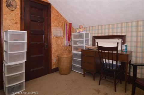 140 Manolla Ave, Warwick, RI 02888 photo 16