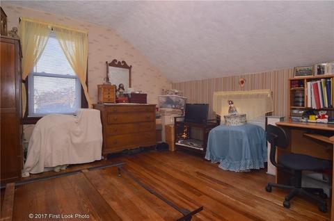 140 Manolla Ave, Warwick, RI 02888 photo 15