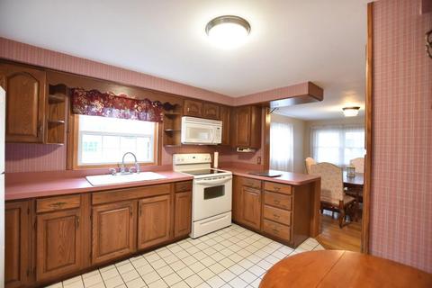 198 Saint Cecile Ave, Woonsocket, RI 02895 photo 7