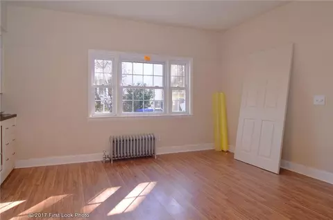 238 Killingly St, Providence, RI 02909 photo 9