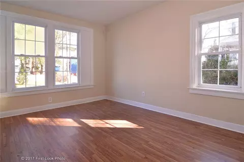 238 Killingly St, Providence, RI 02909 photo 12