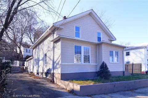 238 Killingly St, Providence, RI 02909 photo 1