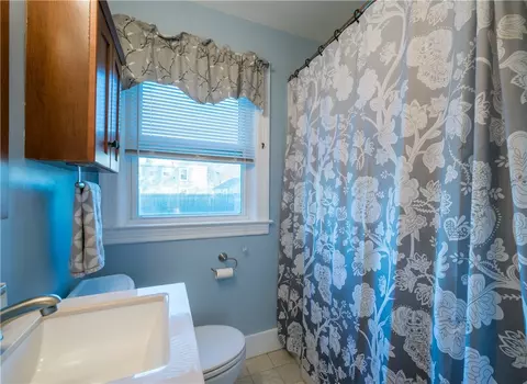 46 Arrow Ave, Warwick, RI 02886 photo 11