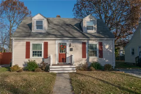 46 Arrow Ave, Warwick, RI 02886 photo 1