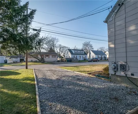 46 Arrow Ave, Warwick, RI 02886 photo 20