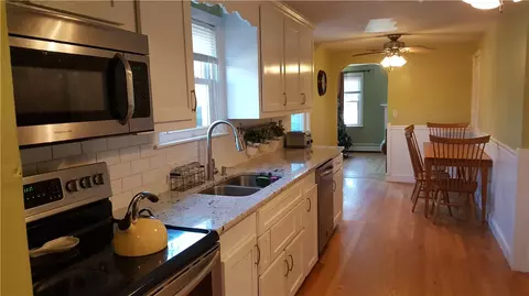 51 Keystone Dr, Warwick, RI 02889 photo 11