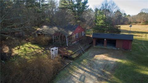9 E Killingly Rd, Foster, RI 02825 photo 3