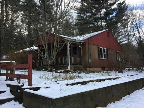 9 E Killingly Rd, Foster, RI 02825 photo 2