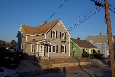 272 Adams St, Woonsocket, RI 02895 photo 3