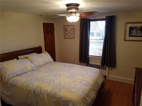87 Freeman St, Warwick, RI 02886 photo 15