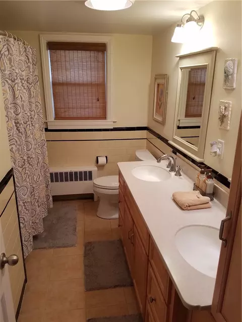 87 Freeman St, Warwick, RI 02886 photo 16