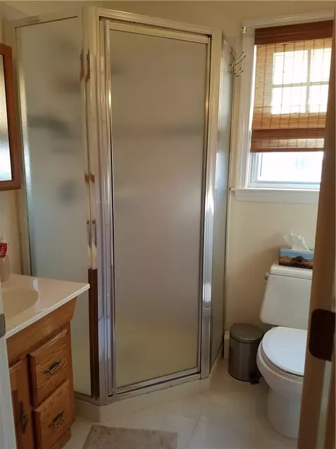 87 Freeman St, Warwick, RI 02886 photo 14