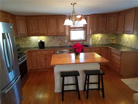 87 Freeman St, Warwick, RI 02886 photo 6