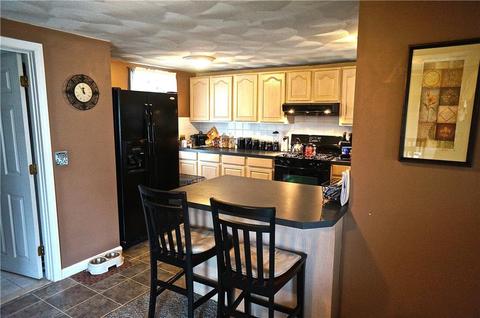 26 Monroe St, Warwick, RI 02888 photo 6