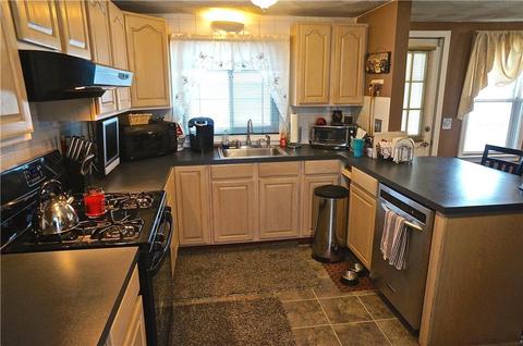 26 Monroe St, Warwick, RI 02888 photo 9