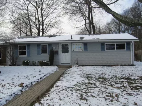 153 Covington Dr, Warwick, RI 02886 photo 1