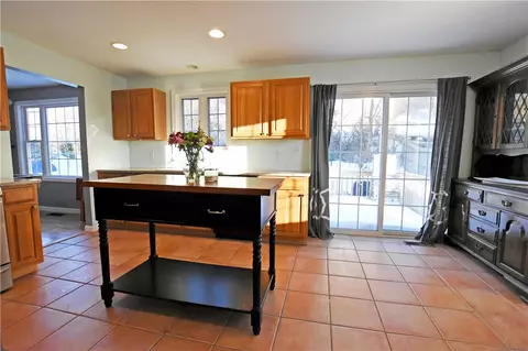 3841 N Main St, Fall River, MA 02720 photo 9