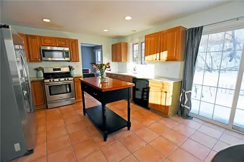3841 N Main St, Fall River, MA 02720 photo 6