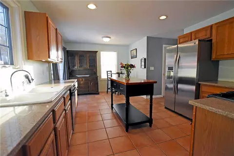3841 N Main St, Fall River, MA 02720 photo 5