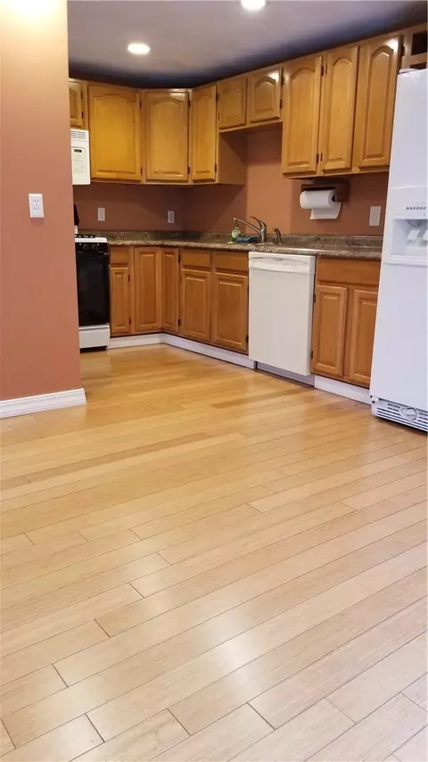 202 E Shore Dr, Exeter, RI 02822 photo 7