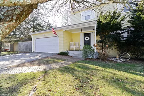 15 Setting Sun Dr, Westerly, RI 02891 photo 2