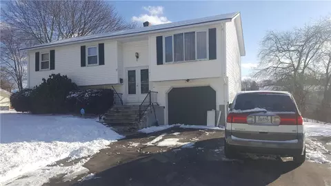 161 Hamilton St, Woonsocket, RI 02895 photo 1