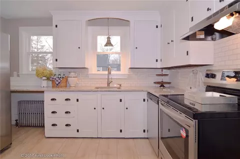 111 Community Rd, Warwick, RI 02888 photo 9