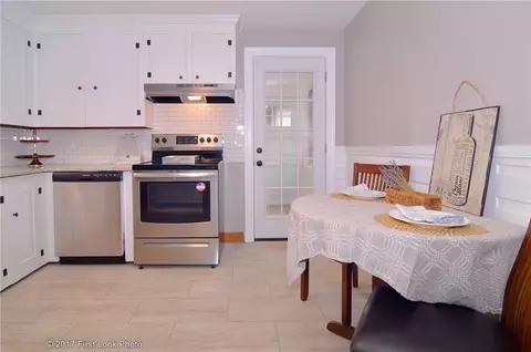 111 Community Rd, Warwick, RI 02888 photo 11