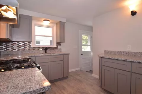 73 Appleton St, Cranston, RI 02910 photo 7