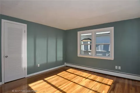 73 Appleton St, Cranston, RI 02910 photo 16