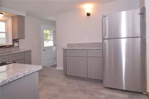 73 Appleton St, Cranston, RI 02910 photo 6