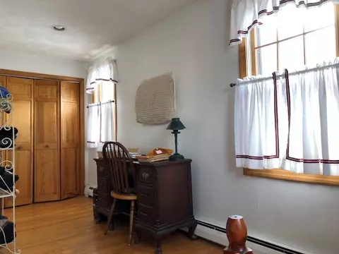 8 Carson Ave, Warwick, RI 02886 photo 20