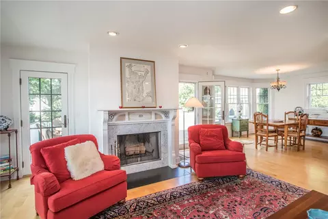 2 Bayview Ave, Warren, RI 02885 photo 10