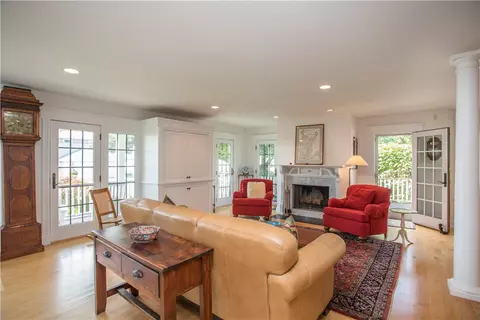 2 Bayview Ave, Warren, RI 02885 photo 12