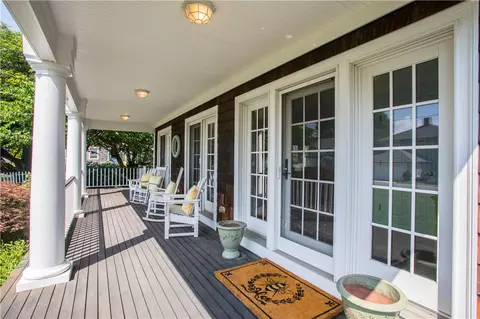 2 Bayview Ave, Warren, RI 02885 photo 8