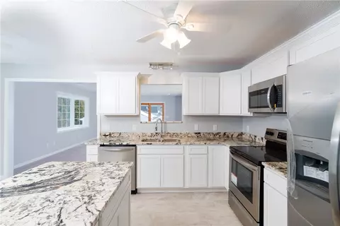 51 Beatrice St, Westerly, RI 02891 photo 16