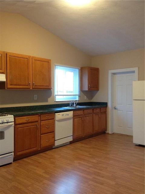 141 Chestnut St, Woonsocket, RI 02895 photo 8