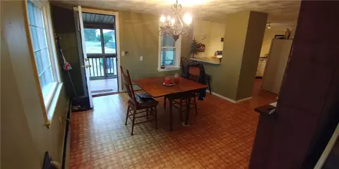 925 Cedar Swamp Rd, Warwick, RI 02889 photo 4