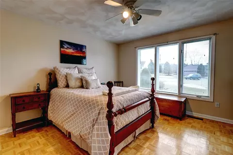 17 Jacobs Point Rd, Warren, RI 02885 photo 18