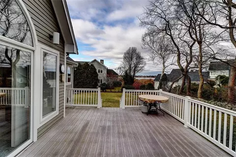 17 Jacobs Point Rd, Warren, RI 02885 photo 35