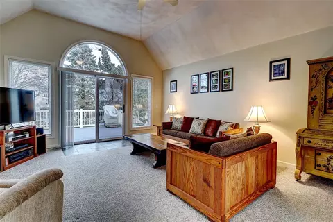 17 Jacobs Point Rd, Warren, RI 02885 photo 5