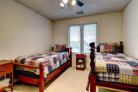 17 Jacobs Point Rd, Warren, RI 02885 photo 27