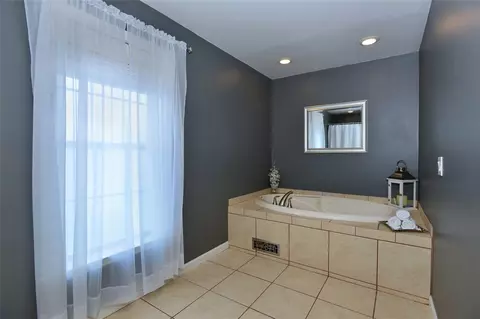 208 Gauthier Dr, Woonsocket, RI 02895 photo 10