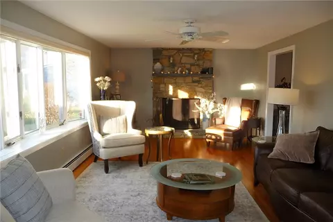 2 Whitehall Dr, Warwick, RI 02886 photo 11