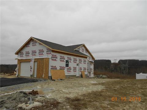 175 Danielle Dr, Woonsocket, RI 02895 photo 4
