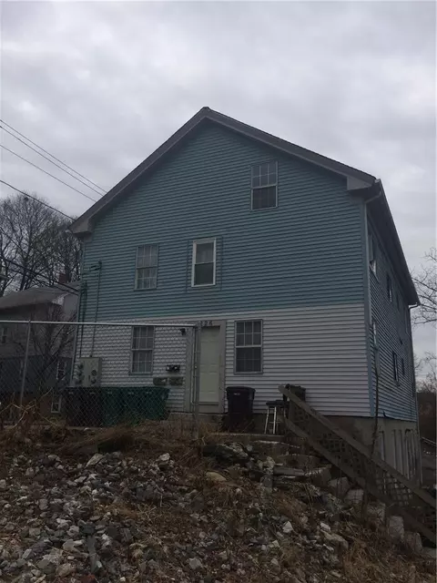 226 River St, Woonsocket, RI 02895 photo 3